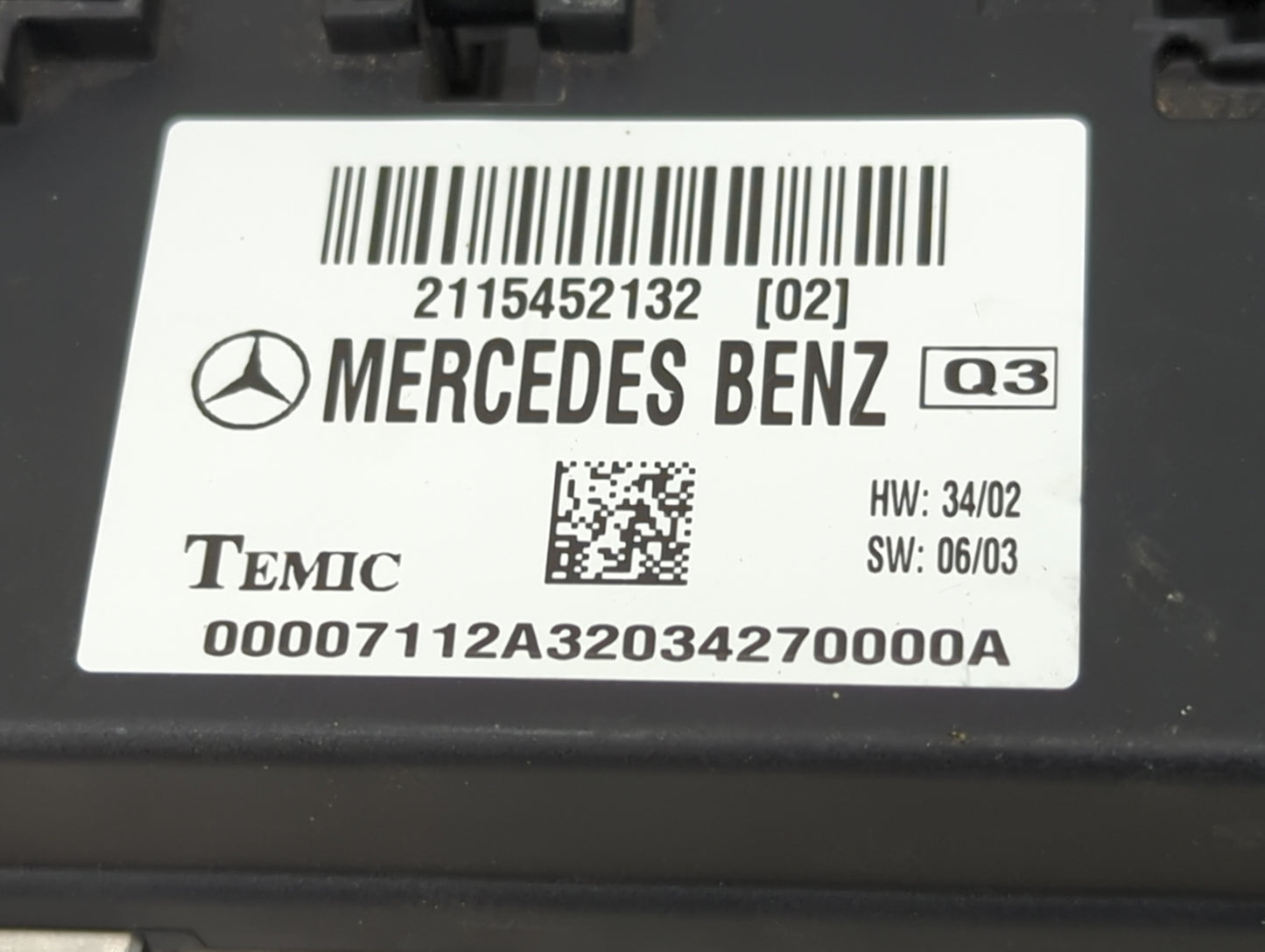 2011-2013 Mercedes-benz E350 Body Control Module Bcm 2115452132 - Oemusedautoparts1.com