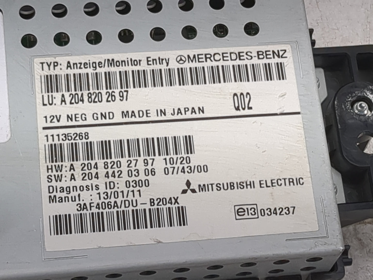 2010-2012 Mercedes-benz Glk350 Information Display Screen 1457658 - Oemusedautoparts1.com