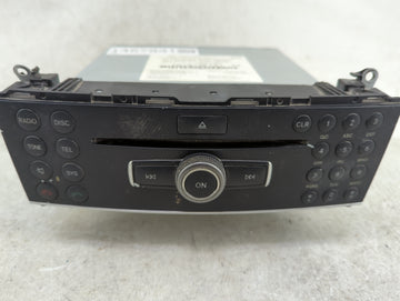 2011 Mercedes-Benz Glk350 Radio AM FM Cd Player Receiver Replacement P/N:A2049008805 A2049016001, A2049024502, CQ-JP1660GE Fits OEM Used Auto Parts
