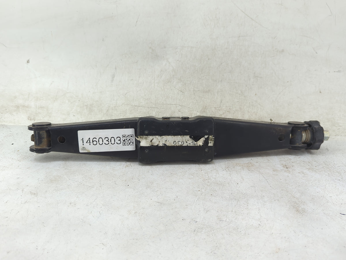 2011 Mercedes Glk350 Spare Scissor Car Jack - Oemusedautoparts1.com