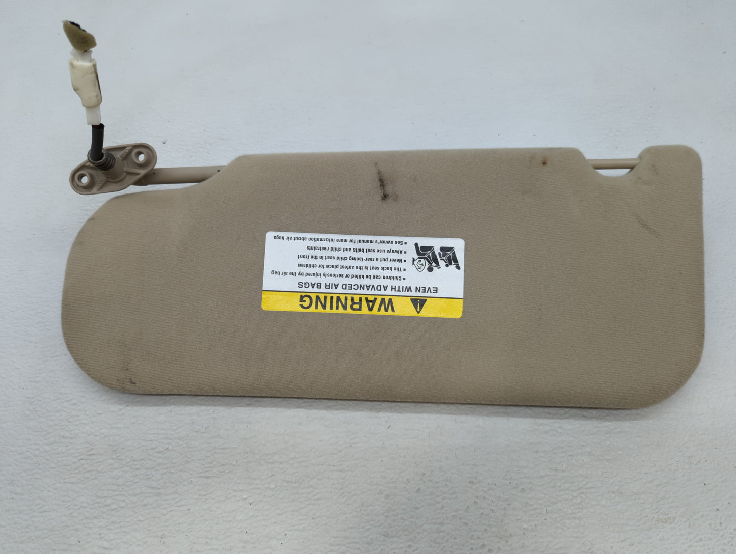 2011 Mitsubishi Endeavor Sun Visor Shade Replacement Passenger Right Mirror Fits OEM Used Auto Parts - Oemusedautoparts1.com