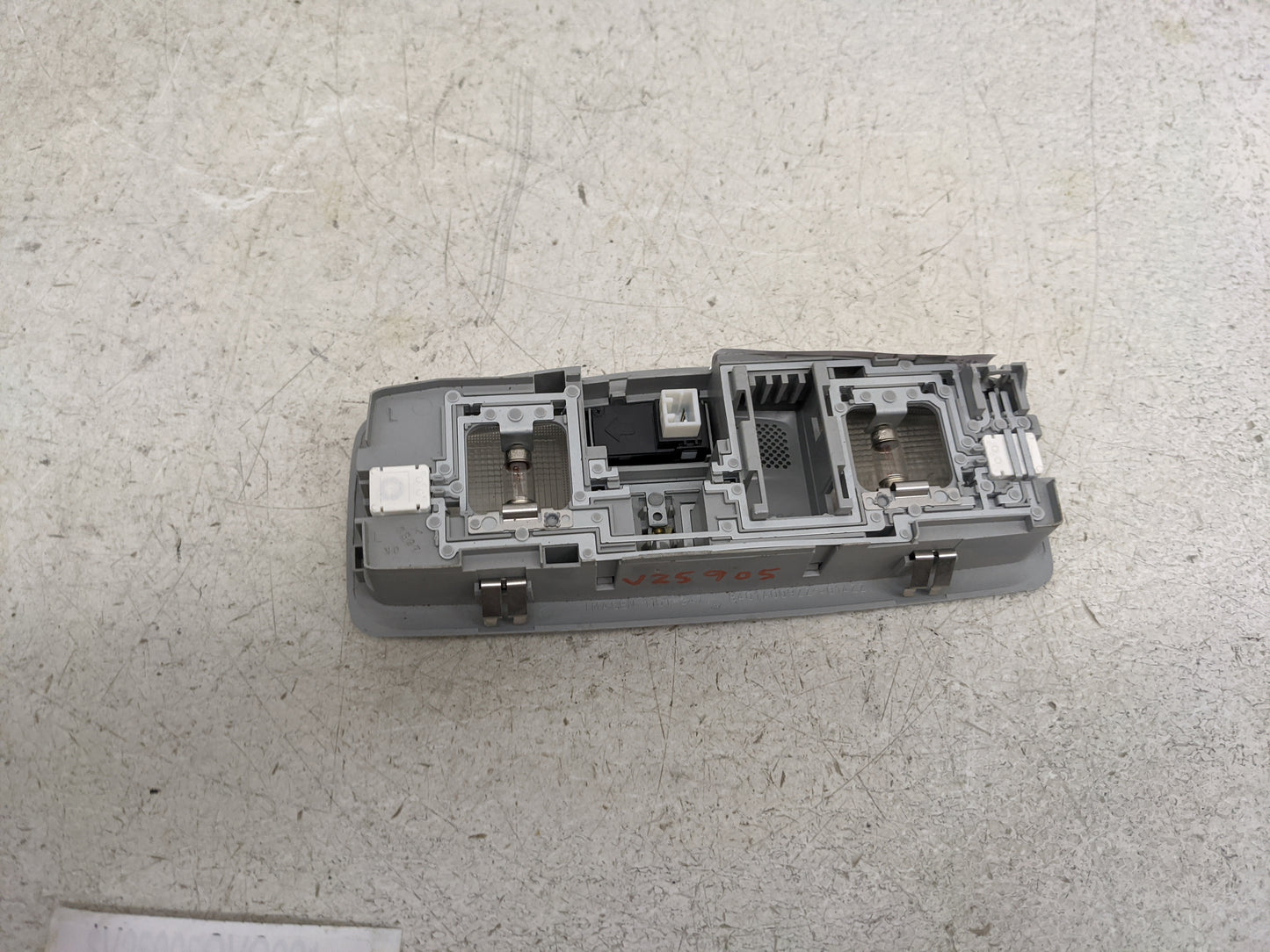 2011 Mitsubishi Lancer Overhead Roof Console Gray - Oemusedautoparts1.com