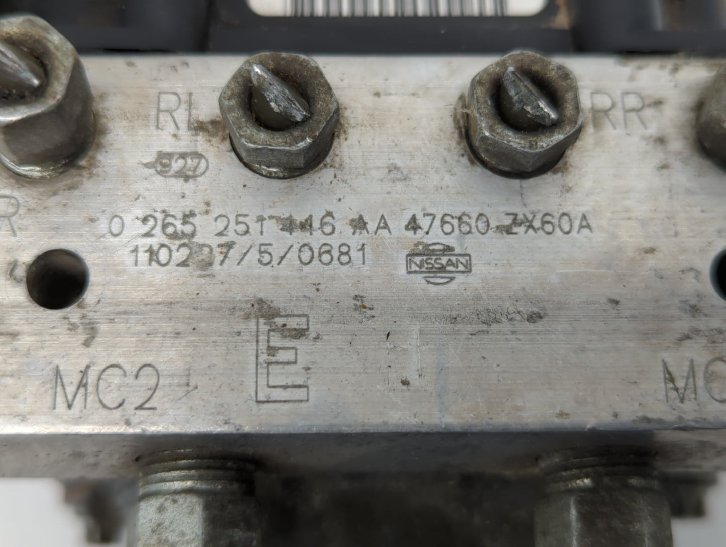 2011-2012 Nissan Altima ABS Pump Control Module Replacement P/N:47660 JA30A 47660 ZX60A Fits Fits 2011 2012 OEM Used Auto Pa