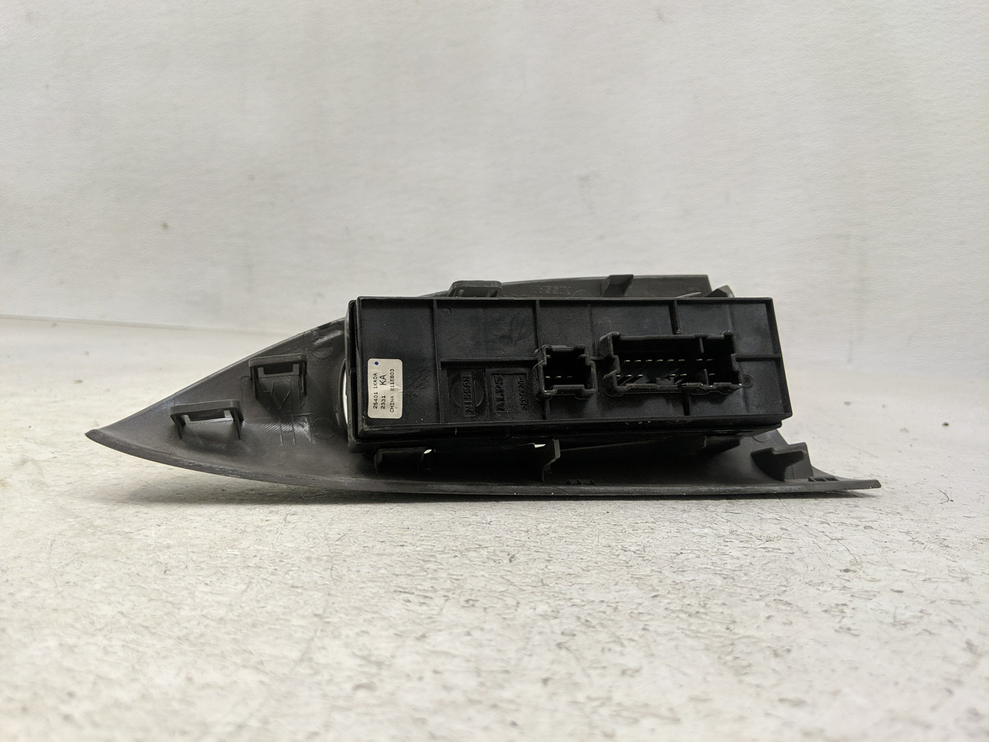2011-2017 Nissan Juke Master Power Window Switch Replacement Driver Side Left P/N:25401 1KA0A Fits OEM Used Auto Parts - Oem