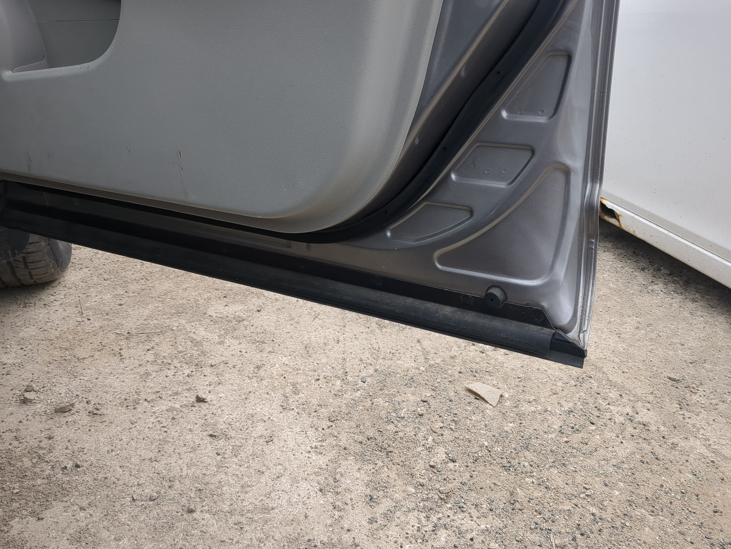 2011-2014 Nissan Rogue Passenger Front Door Oem 1211772 - Oemusedautoparts1.com