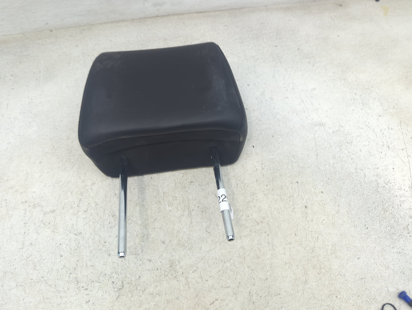 2011 Nissan Rogue Headrest Head Rest Front Passenger Seat Black 1472295 - Oemusedautoparts1.com