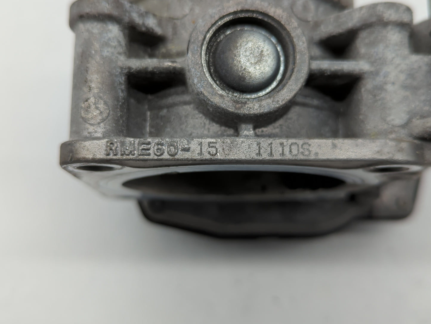 2011-2015 Nissan Rogue Throttle Body P/N:526-01 RME60-15 Fits Fits 2011 2012 2013 2014 2015 OEM Used Auto Parts - Oemusedaut