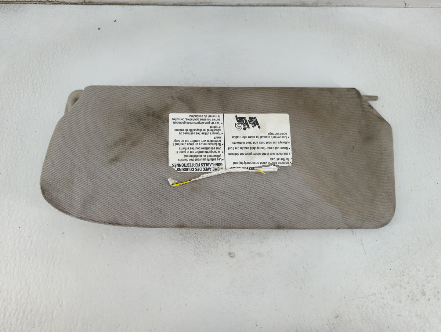 2011-2012 Nissan Sentra Sun Visor Shade Replacement Passenger Right Mirror Fits Fits 2011 2012 OEM Used Auto Parts - Oemused