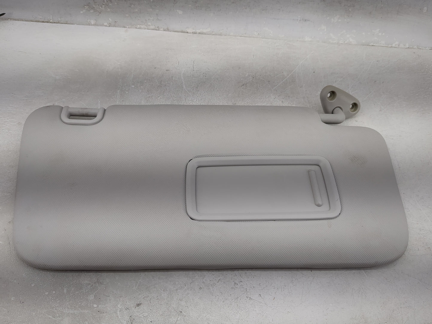 2011 Subaru Forester Sun Visor Shade Replacement Passenger Right Mirror Fits OEM Used Auto Parts - Oemusedautoparts1.com