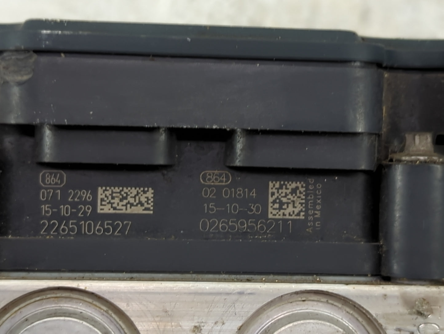 2011 Subaru Forester ABS Pump Control Module Replacement P/N:0265956211 2265106527, 0265243828 Fits OEM Used Auto Parts - Oe