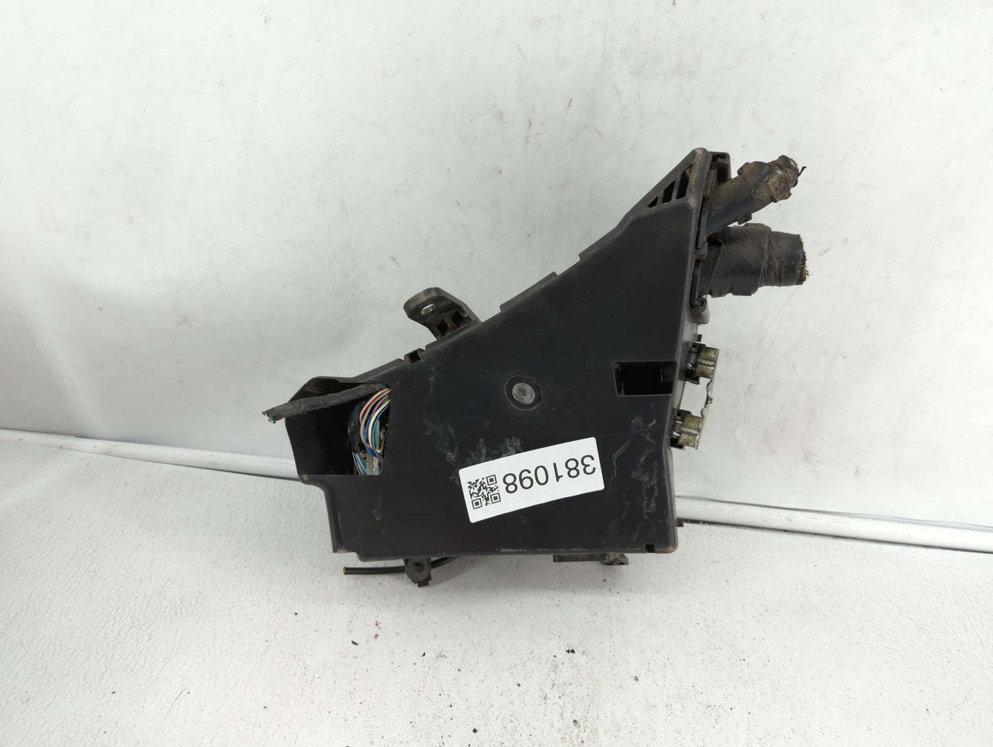 2008-2011 Subaru Impreza Fusebox Fuse Box Panel Relay Module P/N:MB502095B 82241FG010, 241FG010 Fits Fits 2008 2009 2010 201