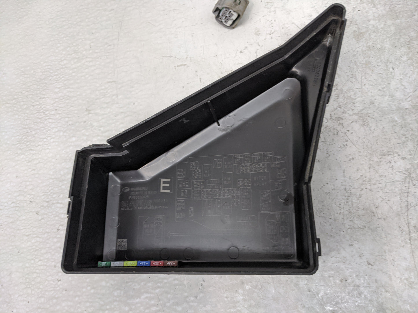 2010-2014 Subaru Legacy Fusebox Fuse Box Panel Relay Module P/N:MB503202B Fits Fits 2010 2011 2012 2013 2014 OEM Used Auto P
