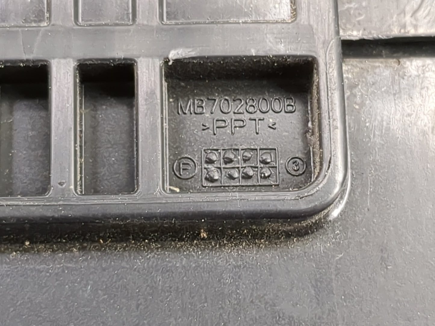 2010-2014 Subaru Legacy Fusebox Fuse Box Panel Relay Module P/N:MB702800B Fits Fits 2010 2011 2012 2013 2014 OEM Used Auto P