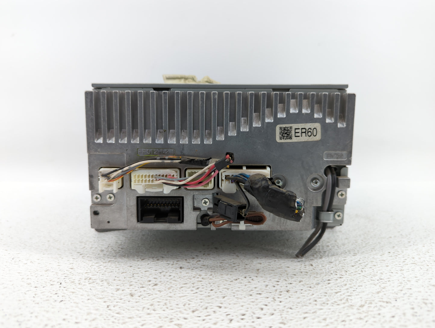 2010-2012 Subaru Legacy Am Fm Cd Player Radio Receiver - Oemusedautoparts1.com