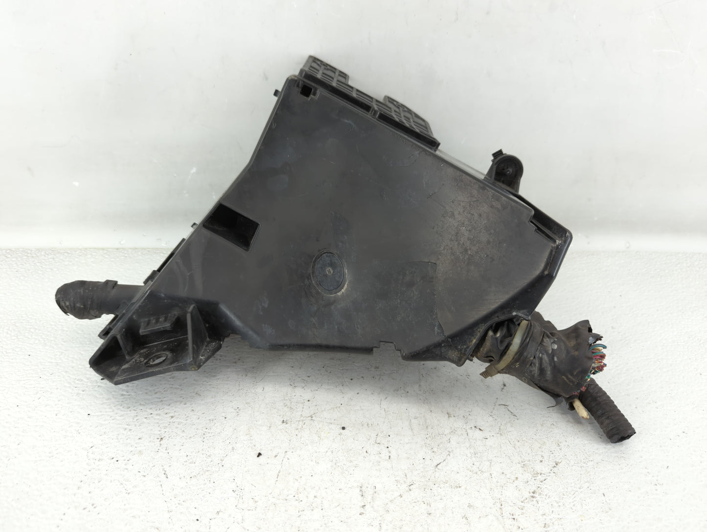 2010-2014 Subaru Legacy Fusebox Fuse Box Panel Relay Module Fits Fits 2010 2011 2012 2013 2014 OEM Used Auto Parts - Oemused