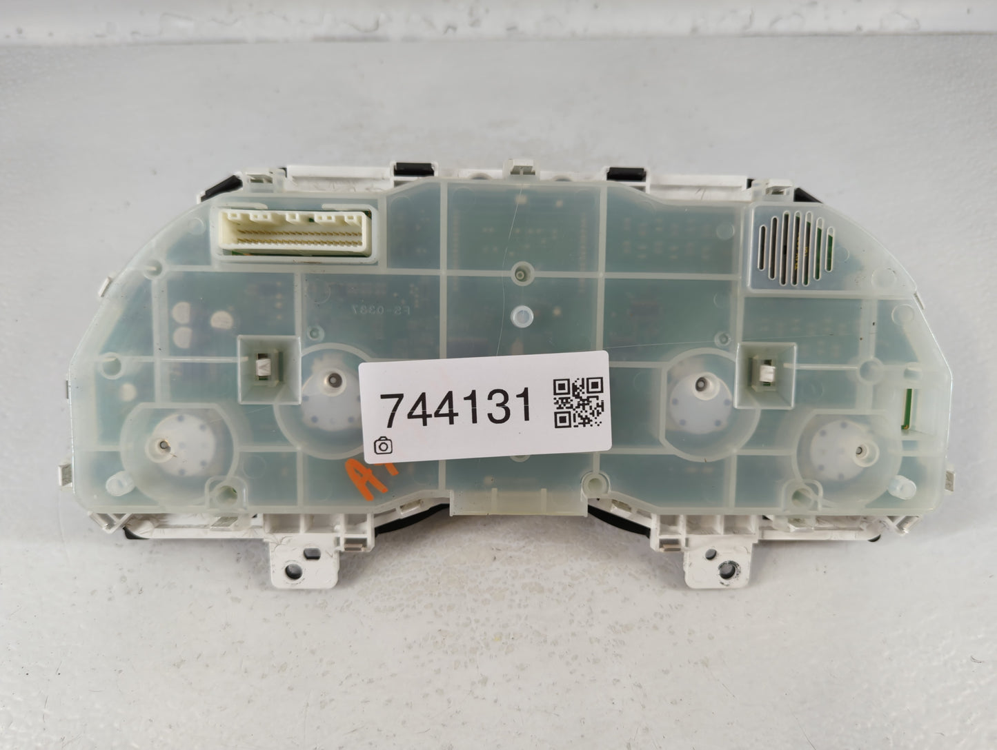 2011 Subaru Legacy Instrument Cluster Speedometer Gauges P/N:85003AJ31A Fits OEM Used Auto Parts - Oemusedautoparts1.com