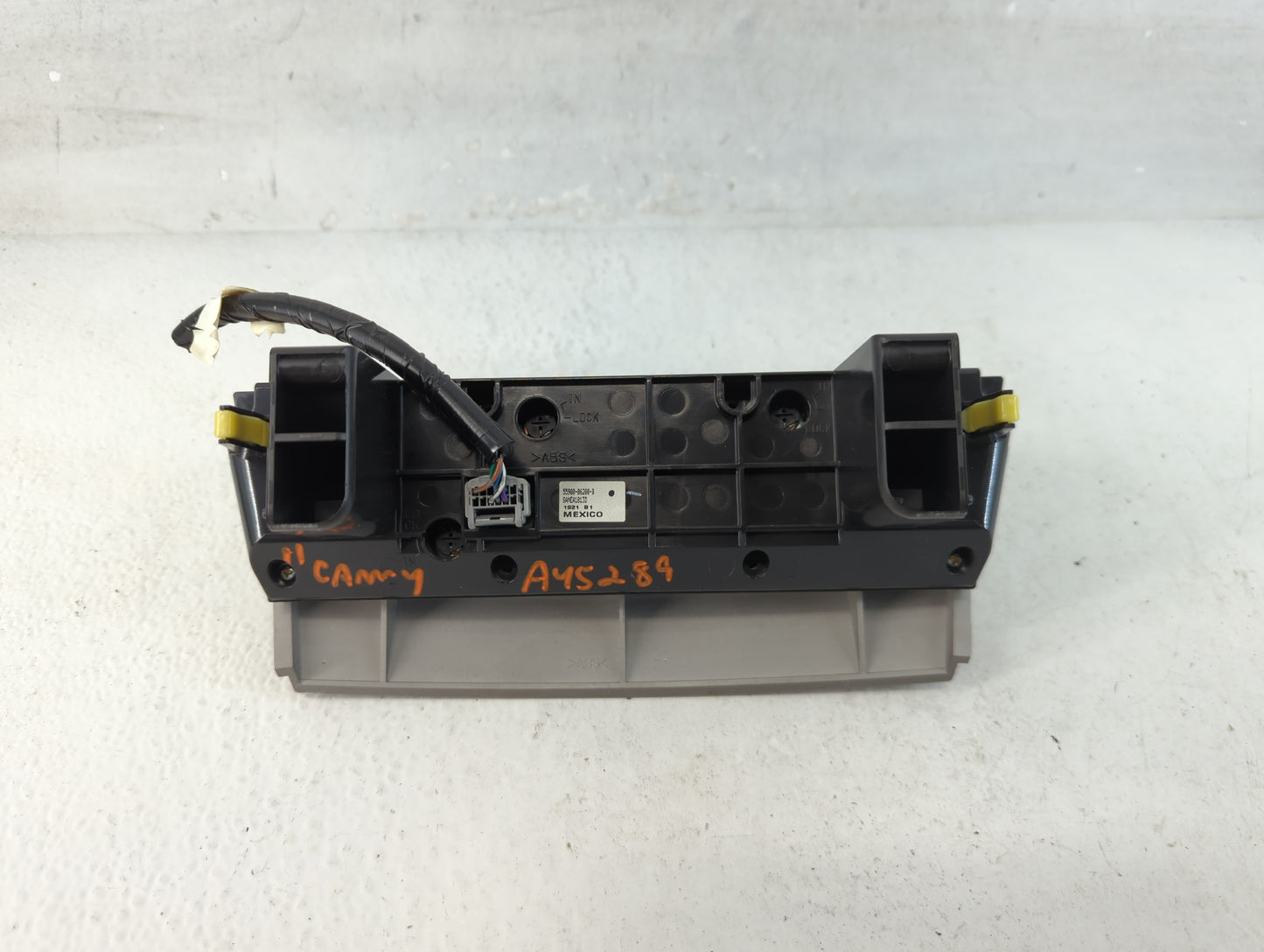 2010-2011 Toyota Camry Climate Control Module Temperature AC/Heater Replacement P/N:55900-06280-B Fits Fits 2010 2011 OEM Us