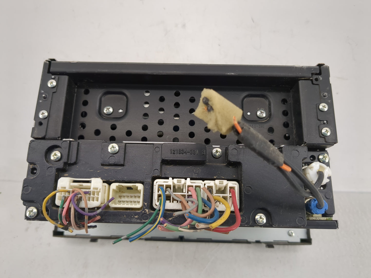 2010-2011 Toyota Camry Radio AM FM Cd Player Receiver Replacement P/N:86120-06480 Fits Fits 2010 2011 OEM Used Auto Parts -