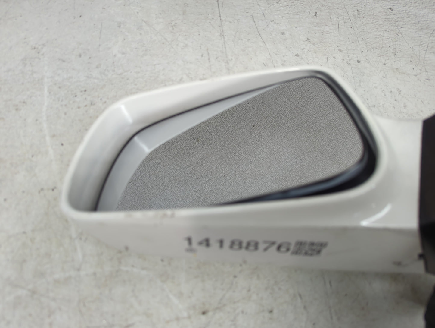 2007-2011 Toyota Camry Driver Side View Mirror - Left Door Mirror OEM Used - Oemusedautoparts1.com