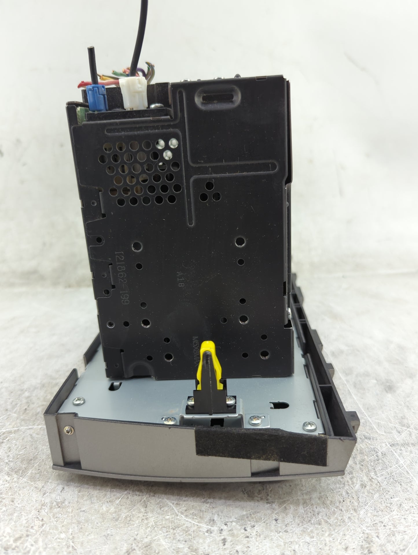 2010-2011 Toyota Camry Radio AM FM Cd Player Receiver Replacement P/N:86120-06480 Fits Fits 2010 2011 OEM Used Auto Parts -