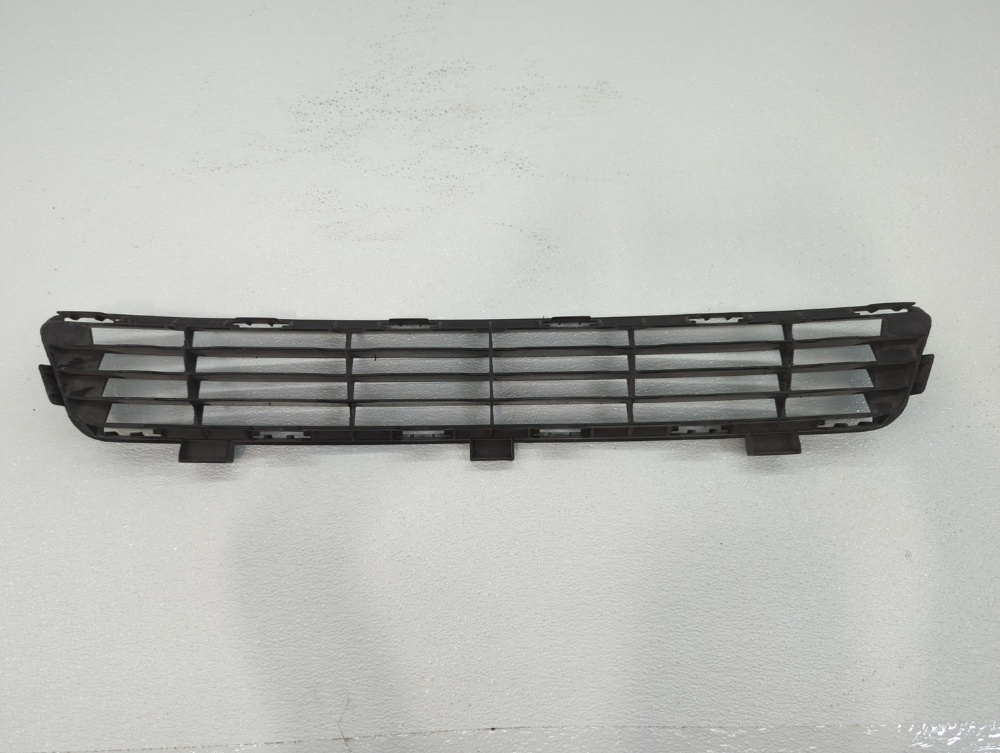 2010-2011 Toyota Camry Front Grille Bumper Not Included - Oemusedautoparts1.com