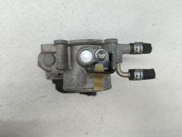 2010-2017 Toyota Camry Throttle Body P/N:35100-25200 22030-36010 Fits Fits 2009 2010 2011 2012 2013 2014 2015 2016 2017 2018 OEM Used Auto Parts