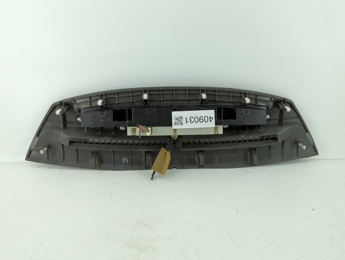 2011 CAMRY FRONT CENTER DASH BOARD INFO CLOCK DISPLAY MONITOR SCREEN - Oemusedautoparts1.com
