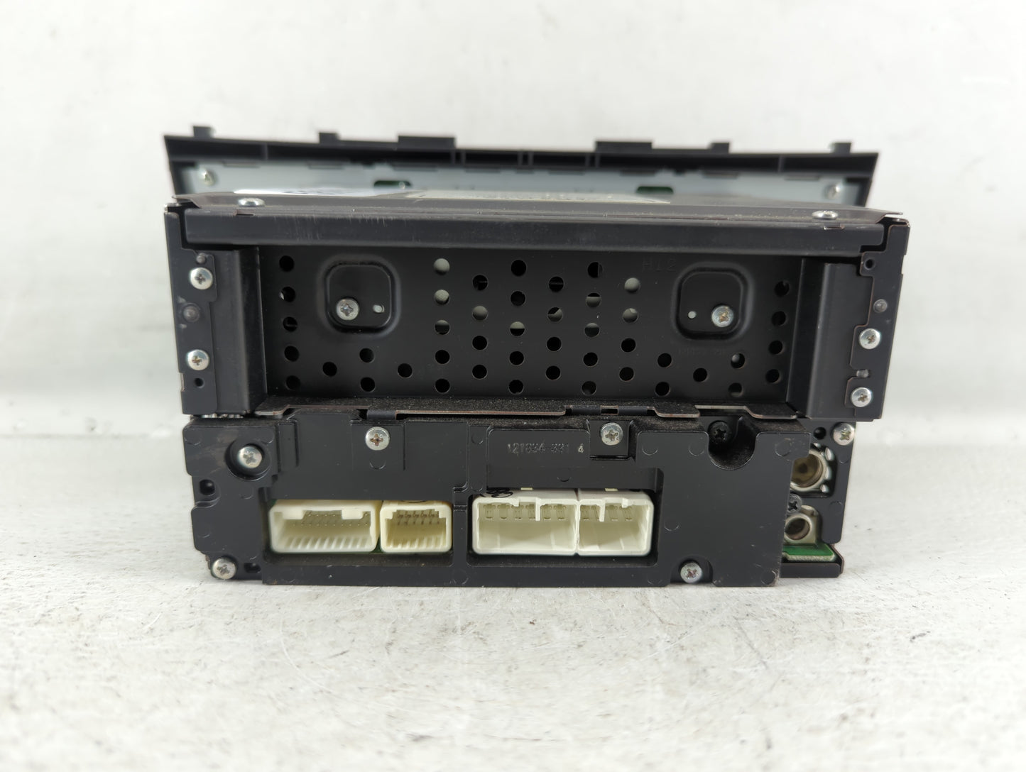 2010-2011 Toyota Camry Am Fm Cd Player Radio Receiver - Oemusedautoparts1.com