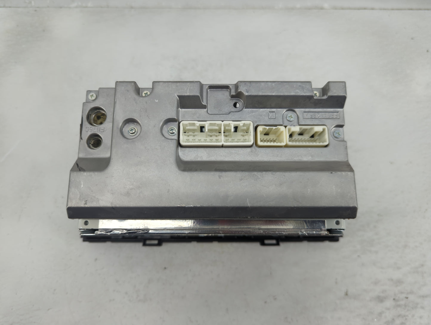 2010-2011 Toyota Prius Radio AM FM Cd Player Receiver Replacement P/N:86120-47290 Fits Fits 2010 2011 OEM Used Auto Parts -