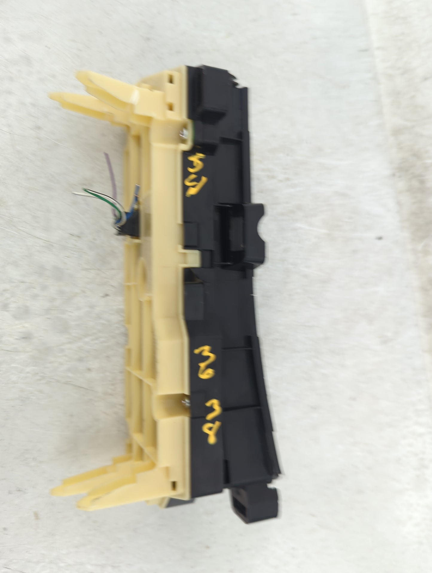 2010-2011 Toyota Prius Climate Control Module Temperature AC/Heater Replacement Fits Fits 2010 2011 OEM Used Auto Parts - Oe