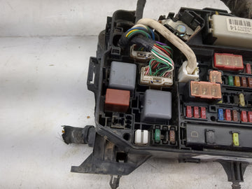 2011 Toyota Prius Fusebox Fuse Box Panel Relay Module P/N:82641-47Q90 82741-47090 Fits OEM Used Auto Parts