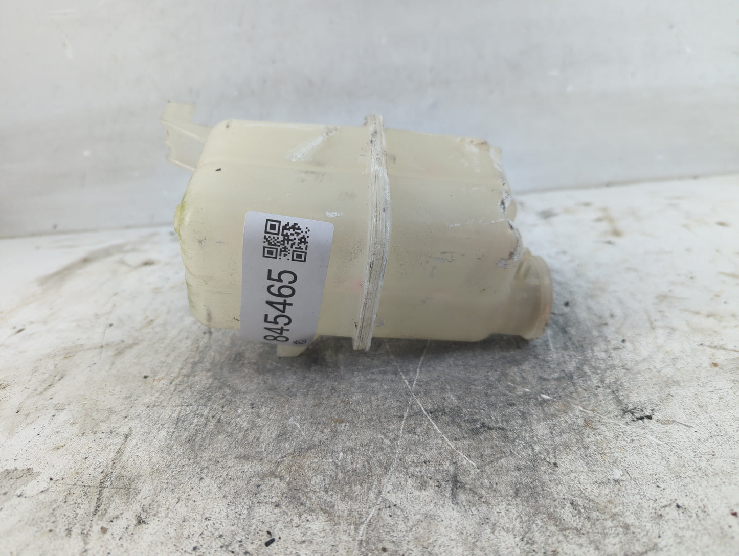 2010-2015 Toyota Prius Radiator Coolant Overflow Expansion Tank Bottle - Oemusedautoparts1.com