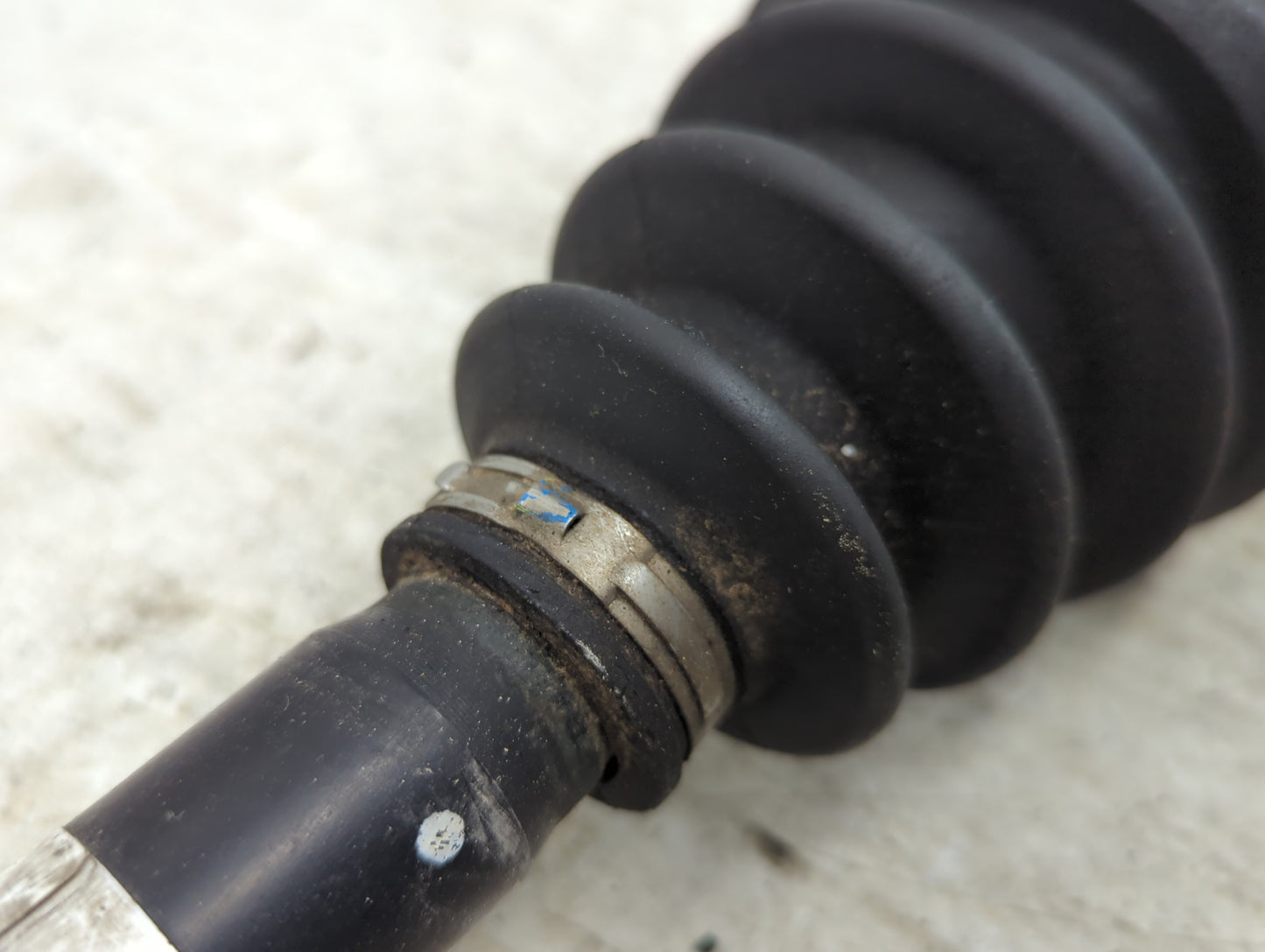 2006-2012 Toyota Rav4 Axle Shaft Front Driver Cv C/v - Oemusedautoparts1.com