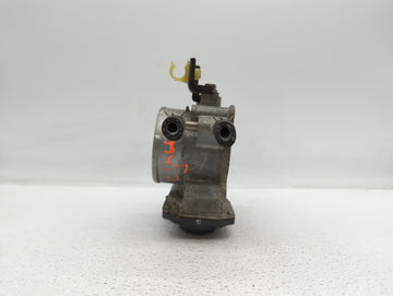 2009-2018 Toyota Rav4 Throttle Body P/N:22030-36010 22030-0V010 Fits Fits 2009 2010 2011 2012 2013 2014 2015 2016 2017 2018 OEM Used Auto Parts