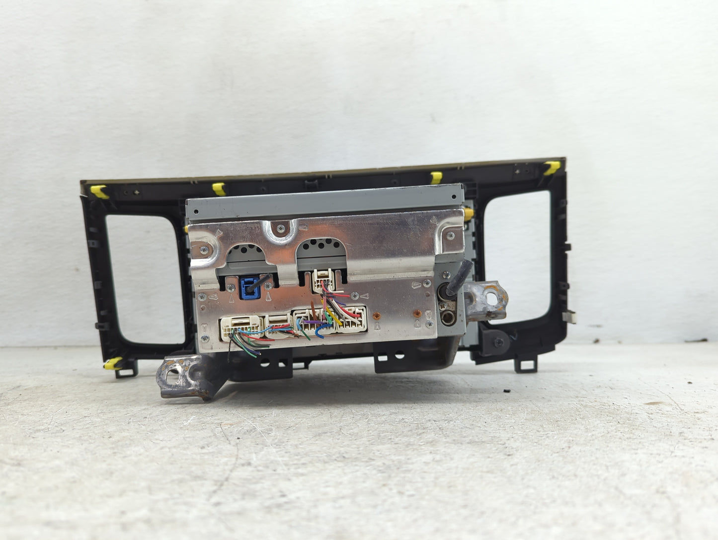 2011-2014 Toyota Sienna Radio AM FM Cd Player Receiver Replacement P/N:86120-08270 Fits Fits 2011 2012 2013 2014 OEM Used Au