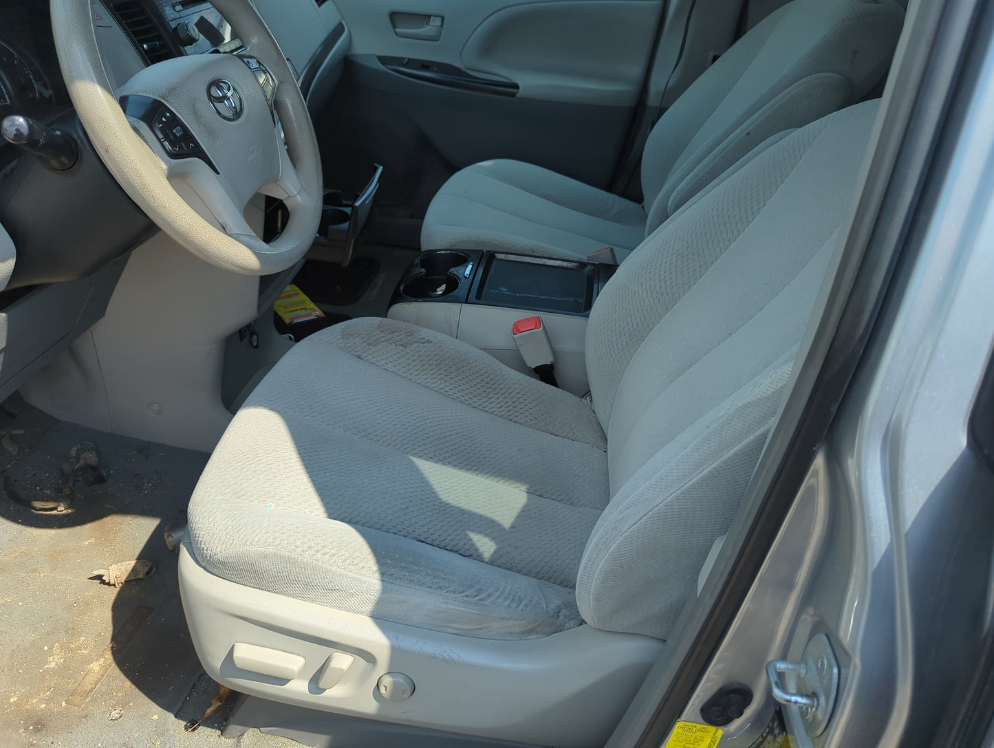 2011-2020 Toyota Sienna Driver Front Seat Oem - Oemusedautoparts1.com