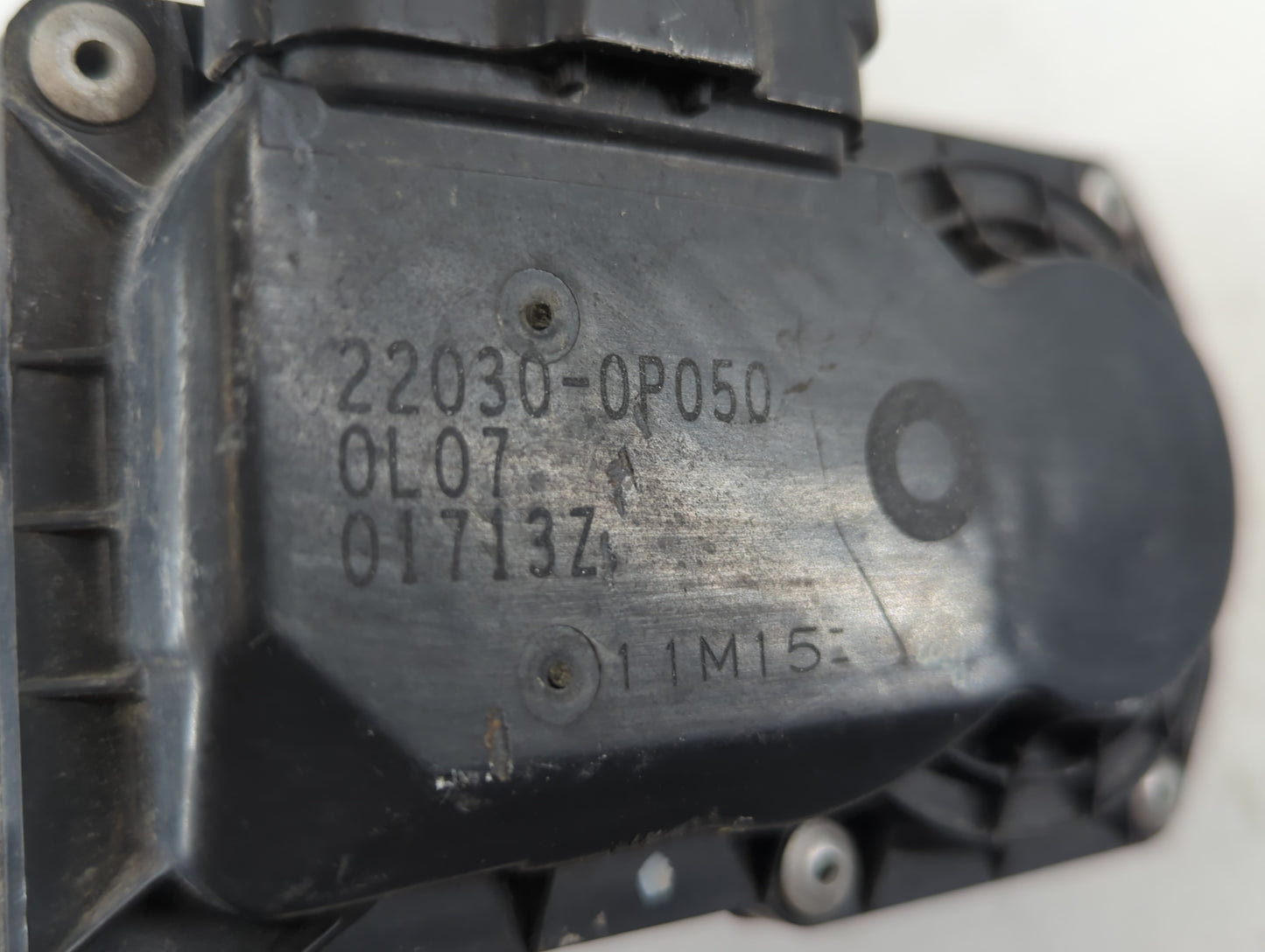 2007-2016 Toyota Sienna Throttle Body P/N:22030-0P050 Fits OEM Used Auto Parts - Oemusedautoparts1.com