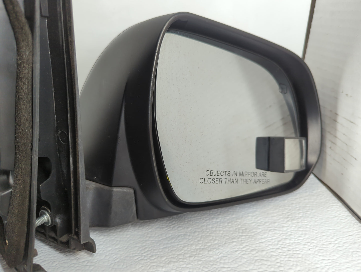 2011-2014 Toyota Sienna Passenger Side View Mirror - Right Door Mirror OEM Used - Oemusedautoparts1.com