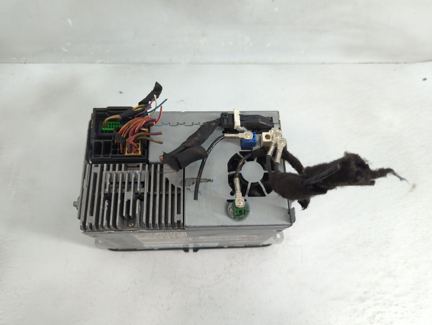 2009-2012 Volkswagen Cc Radio AM FM Cd Player Receiver Replacement P/N:3C0 035 684 C Fits Fits 2009 2010 2011 2012 OEM Used