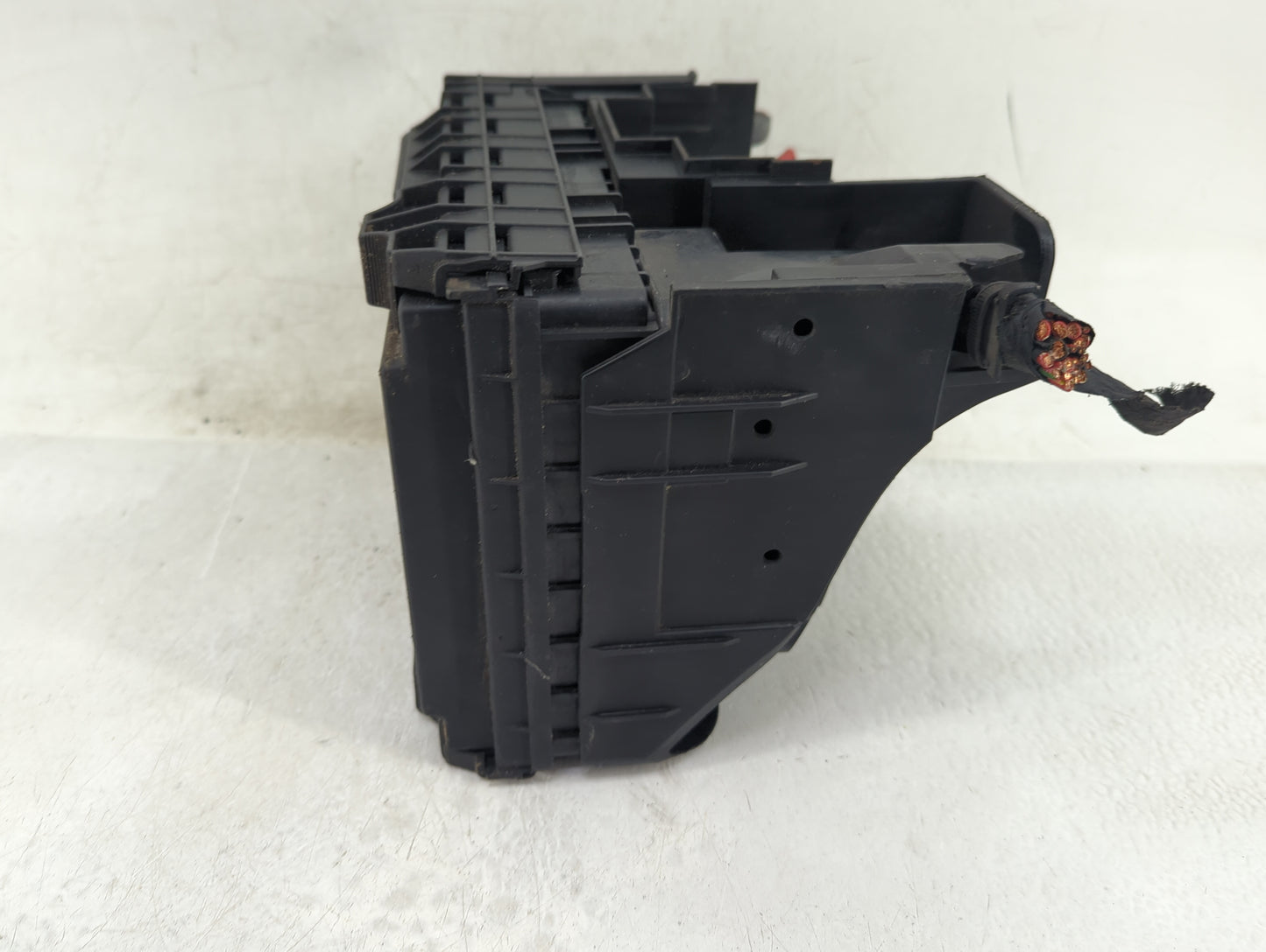2009-2012 Volkswagen Cc Fusebox Fuse Box Panel Relay Module Fits Fits 2009 2010 2011 2012 OEM Used Auto Parts - Oemusedautop