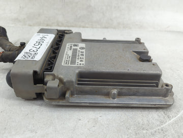 2011 Volkswagen Golf PCM Engine Control Computer ECU ECM PCU OEM P/N:0 261 S05 977 1K0 907 115 AQ Fits OEM Used Auto Parts