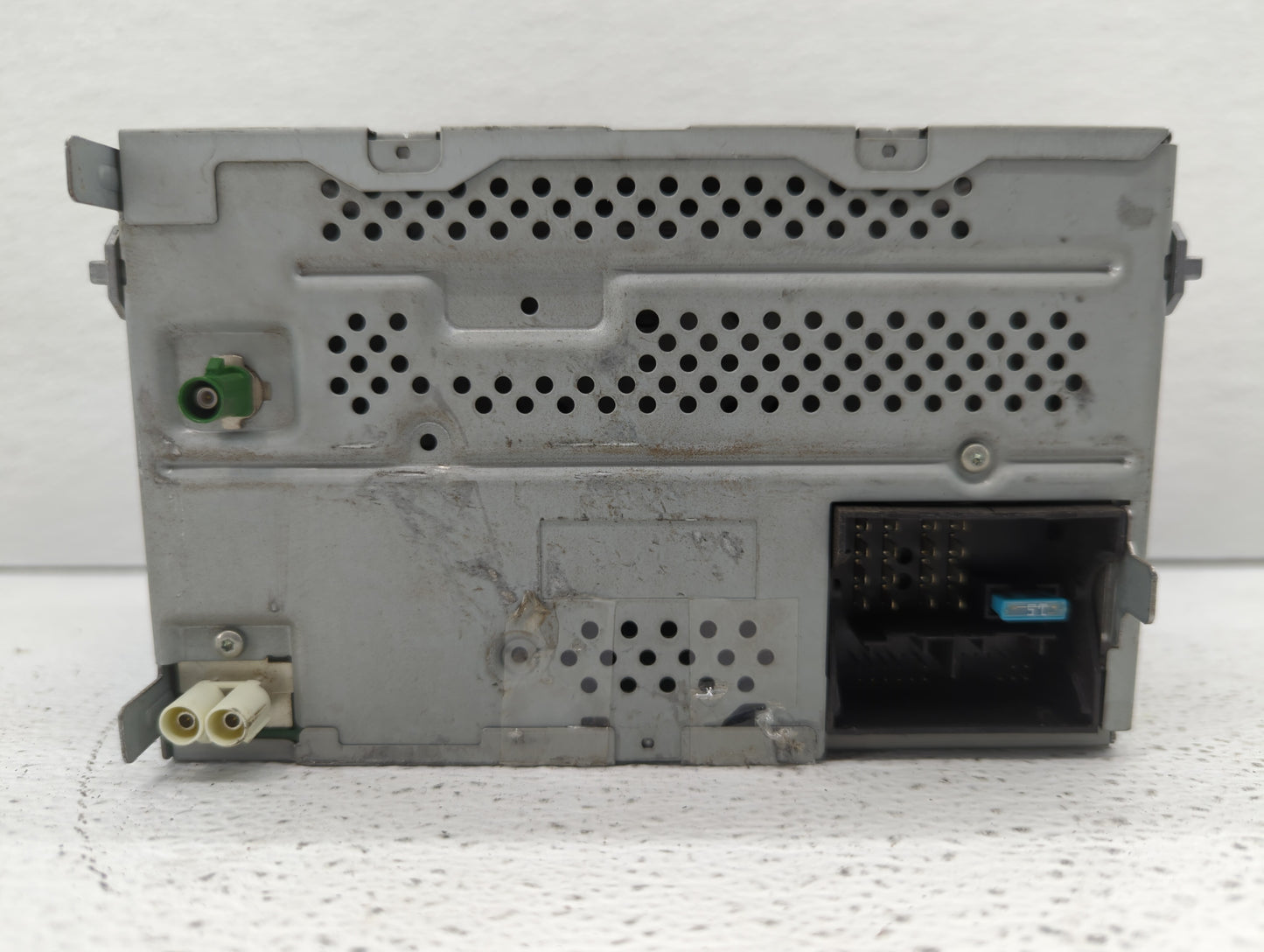 2011-2014 Volkswagen Jetta Am Fm Cd Player Radio Receiver - Oemusedautoparts1.com