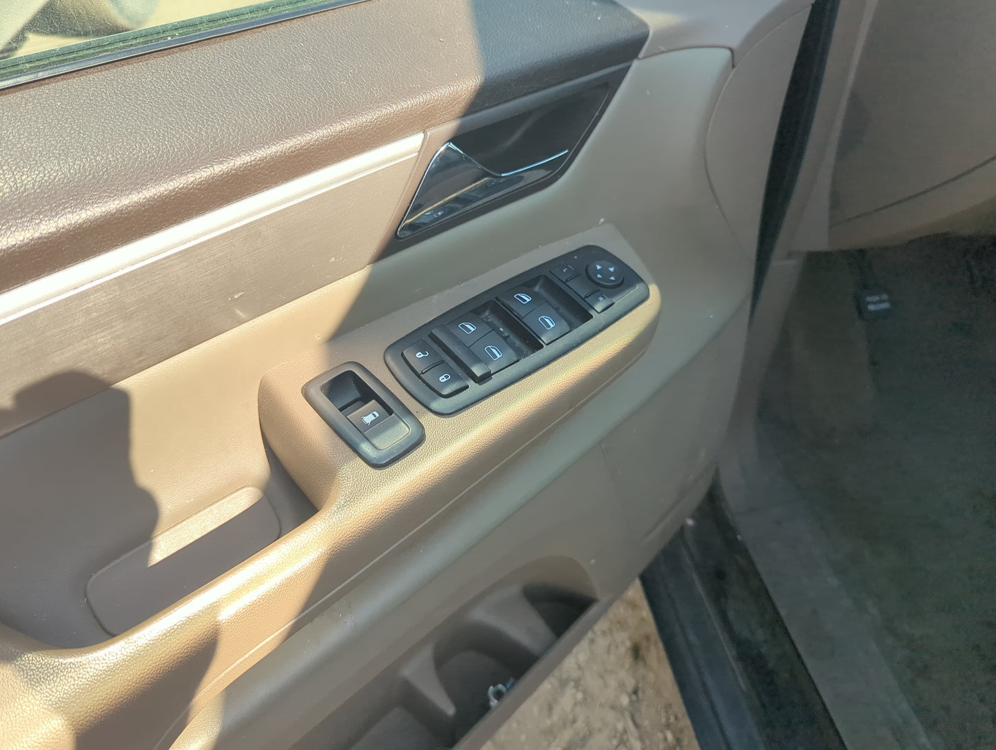 2009-2014 Volkswagen Routan Master Power Window Switch Replacement Driver Side Left Fits Fits 2009 2010 2011 2012 2013 2014