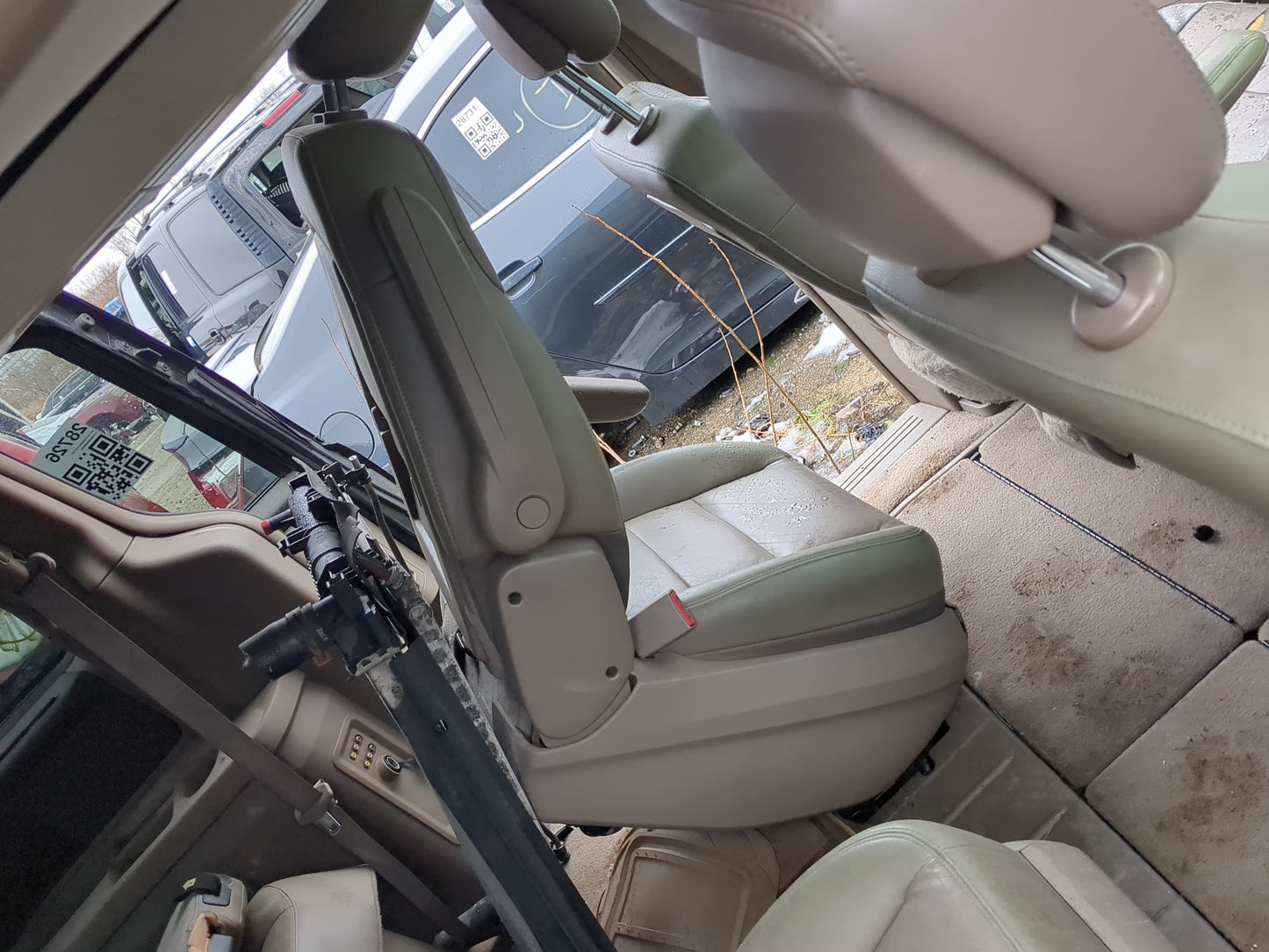 2011 Volkswagen Routan Rear Seat Oem - Oemusedautoparts1.com