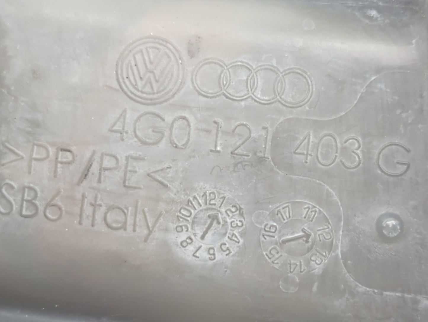 2012-2015 Audi A6 Radiator Coolant Overflow Expansion Tank Bottle - Oemusedautoparts1.com