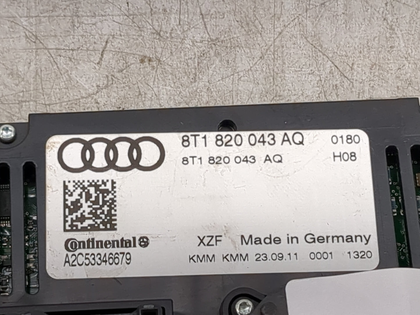 2009-2012 Audi Q5 Climate Control Module Temperature AC/Heater Replacement P/N:8T1 820 043 AQ Fits OEM Used Auto Parts - Oem