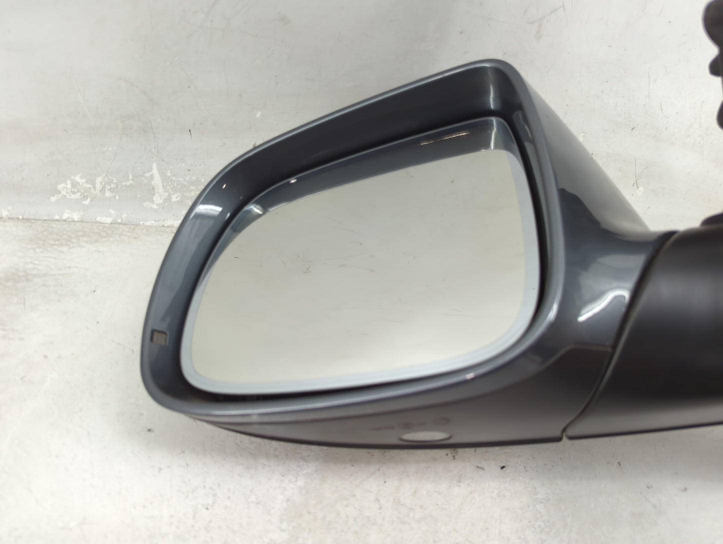 2009-2014 Audi Q5 Driver Side View Mirror - Left Door Mirror OEM Used - Oemusedautoparts1.com