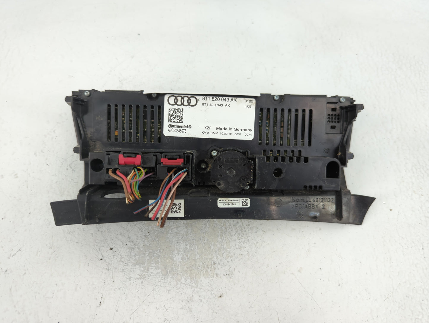 2009-2012 Audi Q5 Climate Control Module Temperature AC/Heater Replacement P/N:8T1 820 043 AK Fits OEM Used Auto Parts - Oem