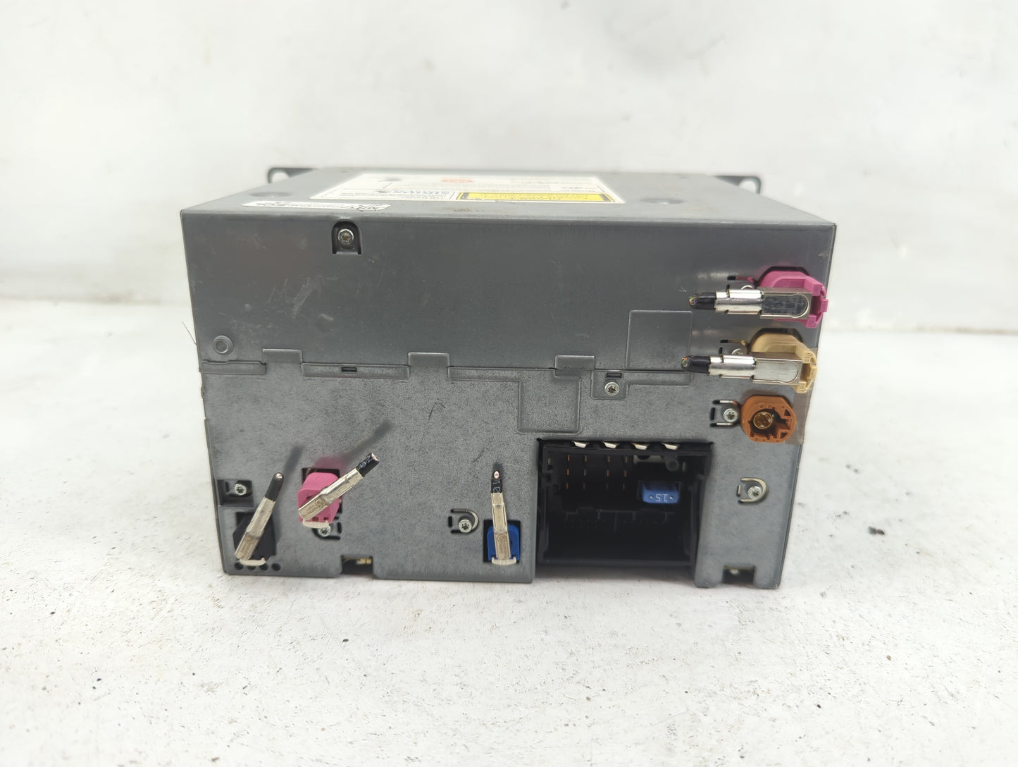 2011-2012 Bmw 535i Radio AM FM Cd Player Receiver Replacement P/N:9 274 571 01 Fits Fits 2011 2012 OEM Used Auto Parts - Oem