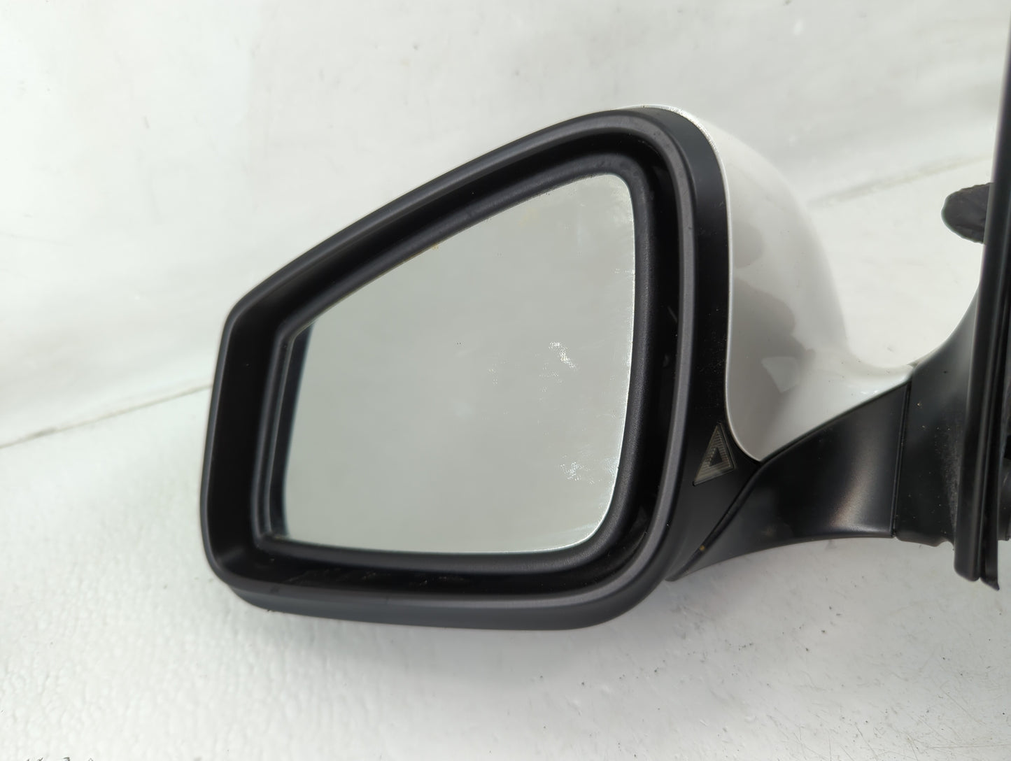2012-2013 Bmw 550i Driver Side View Mirror - Left Door Mirror OEM Used - Oemusedautoparts1.com